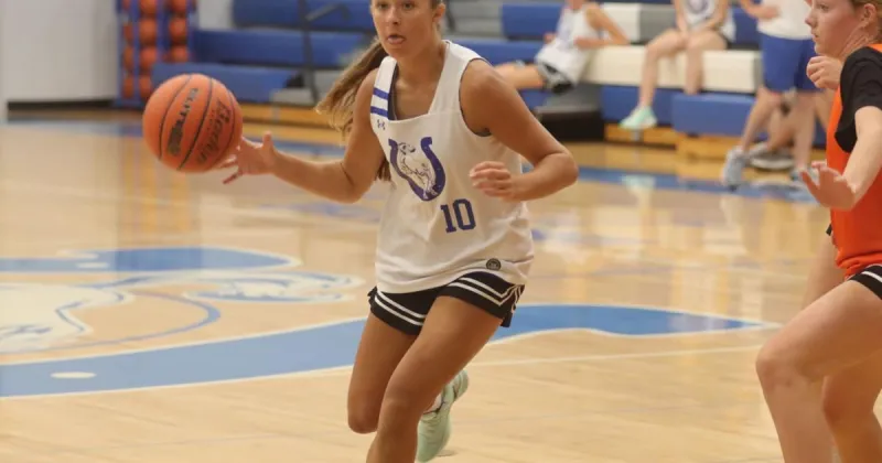 Bronco girls young but hungry on hardwood