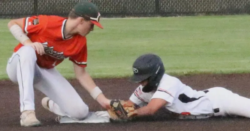 WESTCO Express rally twice to remain in district mix; Alliance rebounds at junior state