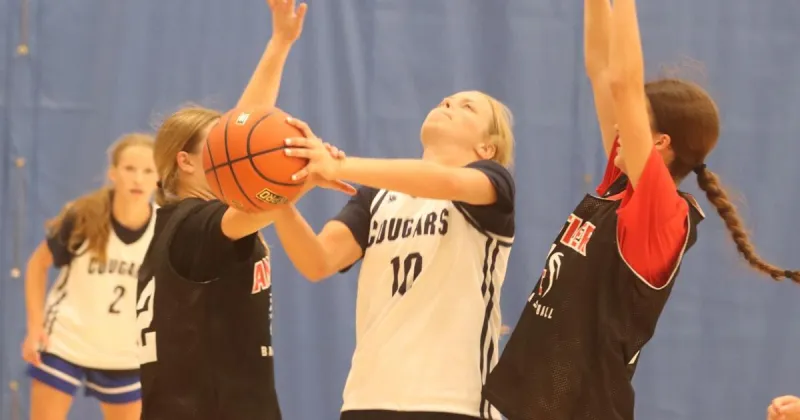 Cougar girls lean on grit, toughness as they eye 5th straight state berth