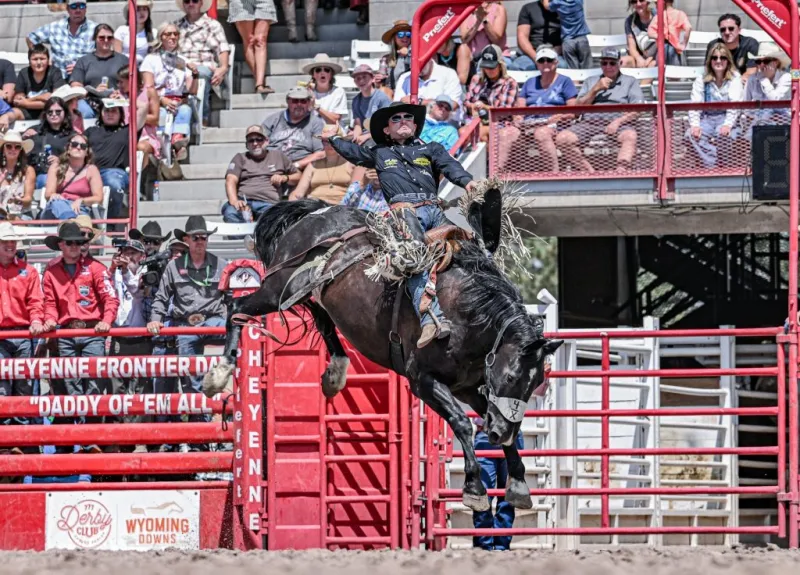 Crimber scores 90.5 in Cheyenne Frontier Days debut