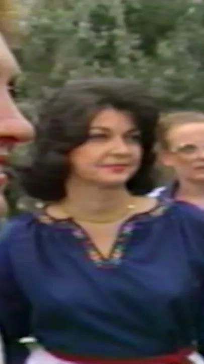 British residents living in Bellevue celebrate 1981 royal wedding (Video)