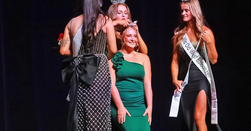 Todd named Miss Scotts Bluff County Queen; Knutson wins teen title