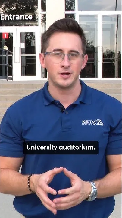 Nebraska congressman faces heated questions on Iran, healthcare (Video)