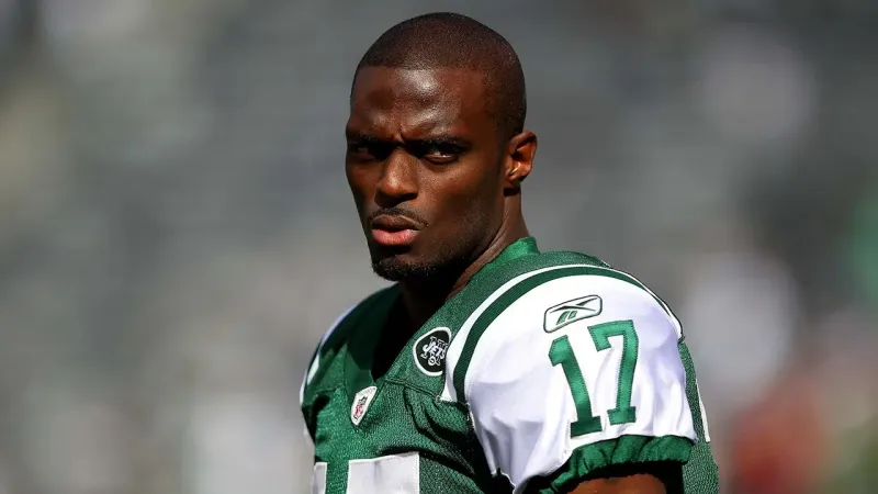 Super Bowl champion Plaxico Burress compares playing for Jets to his time in prison: 'A f-king loser'