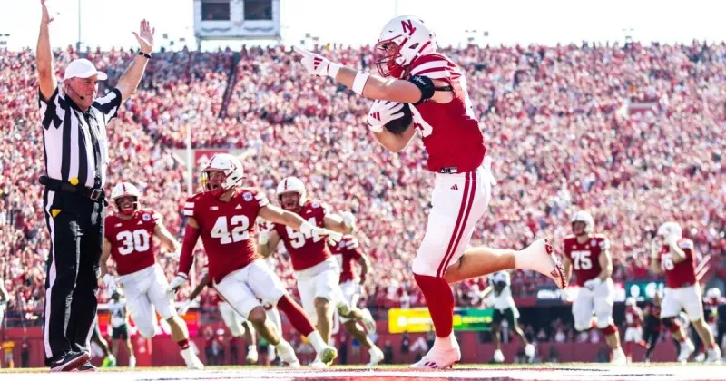 'Do it all': Carter Nelson, Luke Sorensen impress Nebraska tight end Luke Lindenmeyer