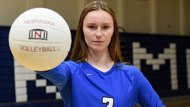 Nebraska volleyball superstar Bergen Reilly won't rush huge eligibility decision