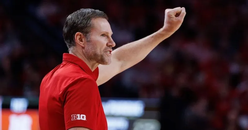 Moore: As Fred Hoiberg urges chatter from revamped roster, Nebraska crafts 'new identity'