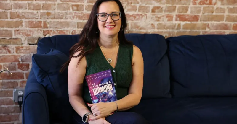 Nicole Lindhorst's 'Becoming a Diamond' receives international literary award