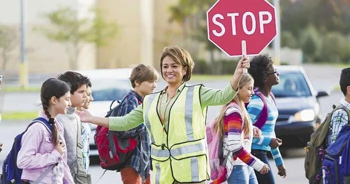 AAA urges drivers, students to stay alert as school traffic increases