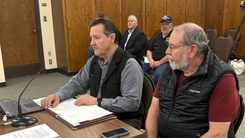 Don Shuda, Gary Quandt at odds over veterans service county contracts