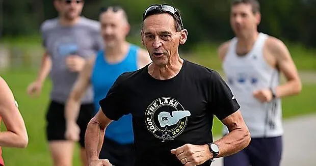 Warming climate is forcing marathon organizers to consider changes to keep runners cool