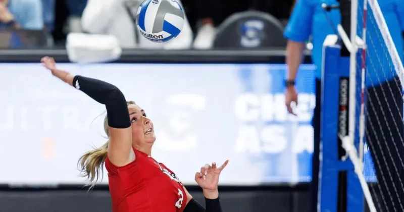 Amie Just and Sam McKewon discuss how Nebraska volleyball gets creative with elite middles