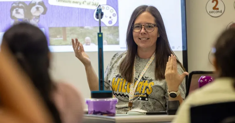 Engleman Elementary teacher in Grand Island begins year with coloring and good choices