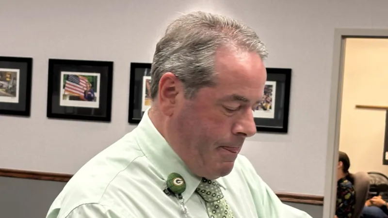 Petsch gives G.I. Public Schools Board of Education update on 2025-26 facilities projects