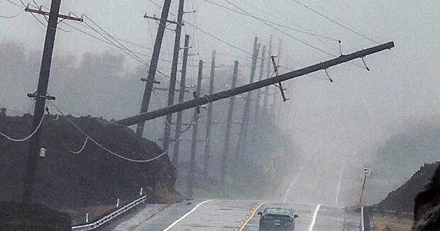 Tropical Storm Lala rakes Hawaii with high winds and rain without making landfall