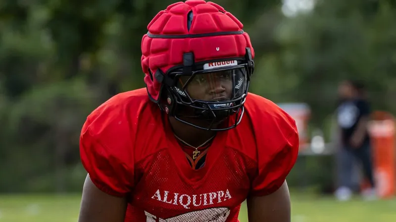 Nebraska RB's short lived stay with Huskers becomes most bizarre story of 2026