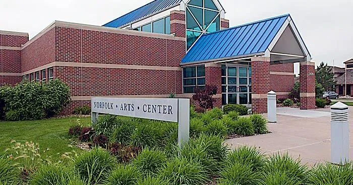 Arts center hoping to hire director, program coordinator