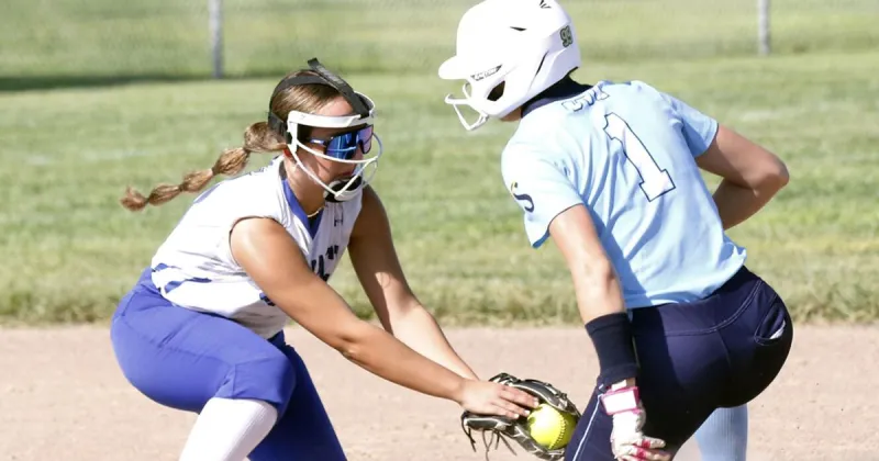 Scottsbluff softball goes 3-0, captures Lexington title with win over Chadron
