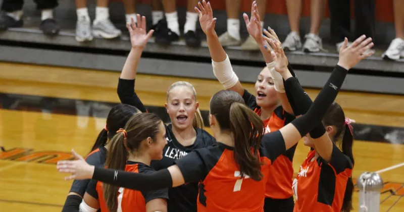 Lexington volleyball falls to Cambridge in Hall of Fame Jamboree