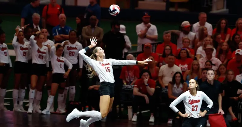 Nebraska volleyball notes: Serving at 'Spikes,' bench empties in AT&T, Whitney Lauenstein shines