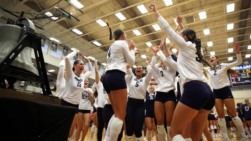 Dawgs roll on the strength of service, blocking prowess