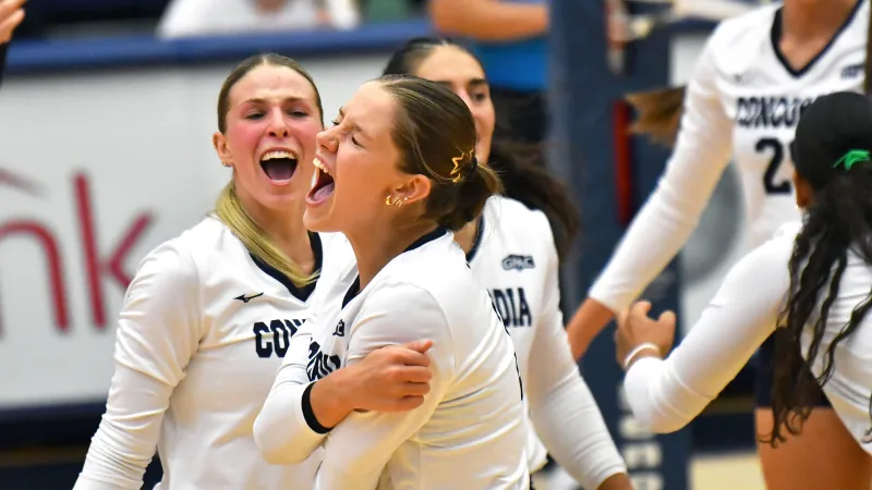 Third straight action-packed weekend awaits 6-2 Bulldogs