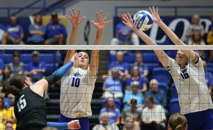 #8 UNK Sweeps Home Opener, Heads to California Next