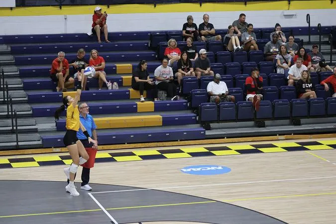 Robles notches 1,000th career kill as #2 'Cats open Colorado Premier with sweep over #25 Central Missouri