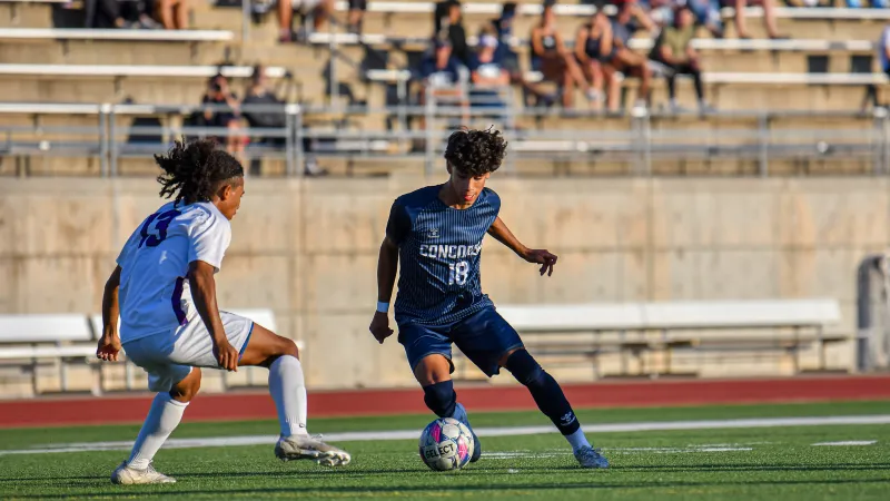Rodriguez notches first career finish in loss to No. 17 Vikings