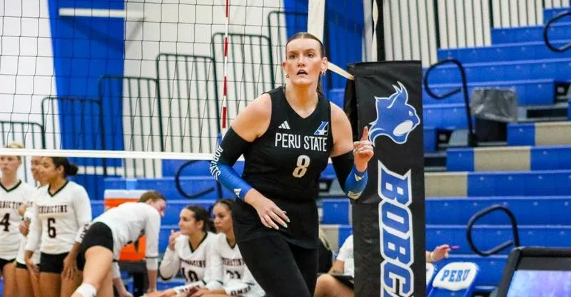 Volleyball Shuts Down Spires In Four Sets