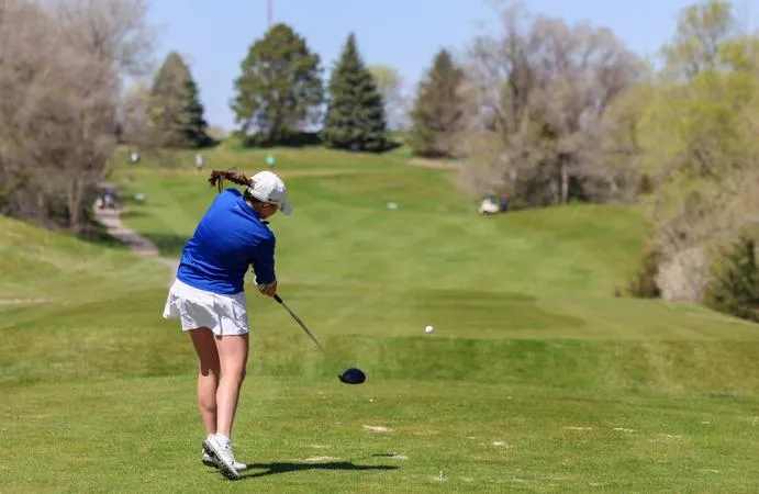 Lopers Set Four New School Marks in Winning First Tourney by 21 Shots
