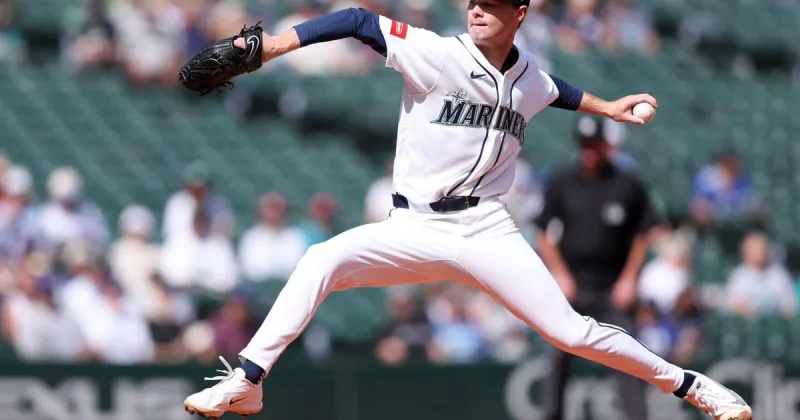 Mariners beat Rangers as Seahawks fever takes over T-Mobile Park