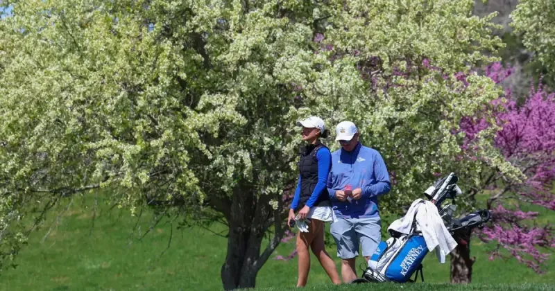 Lopers set four school records in 21-shot golf win