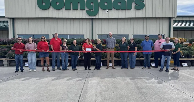 Bomgaars opens larger, new Scottsbluff store