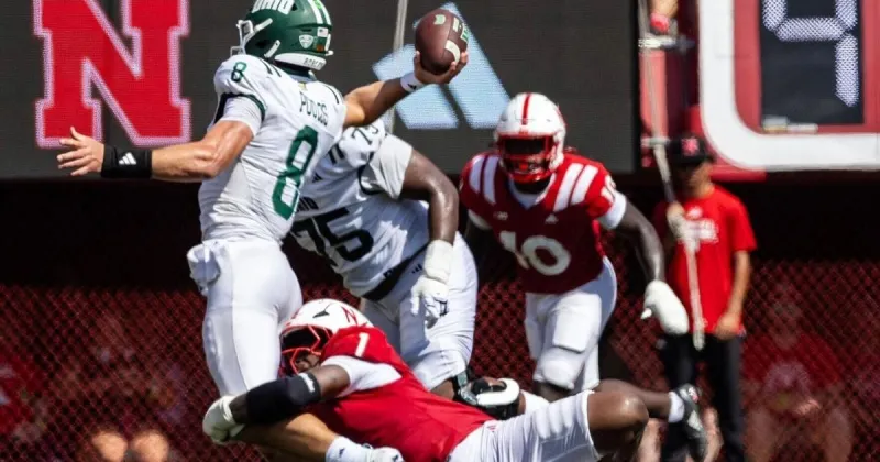 Growing Nebraska defense aims to find 'dark place' under lights against Bowling Green