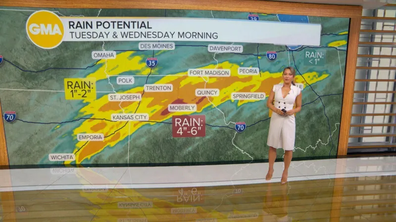 New flash flooding slams Midwest