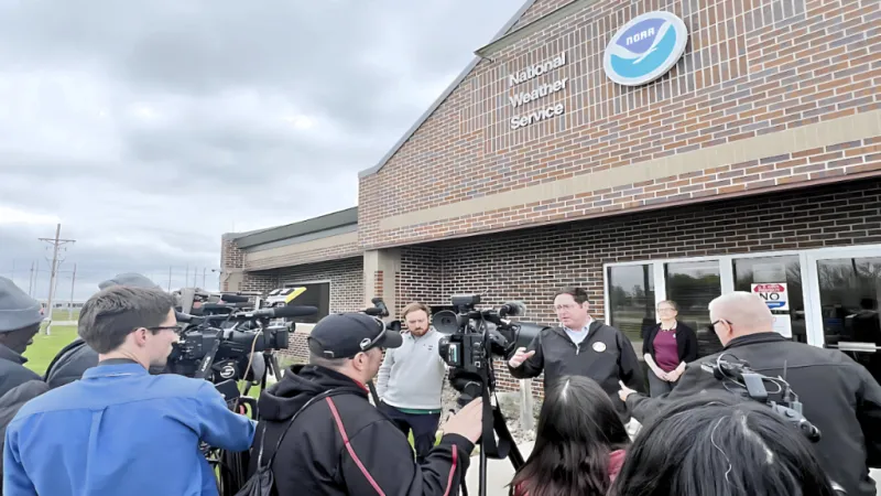 Weather moves to center stage in Congress