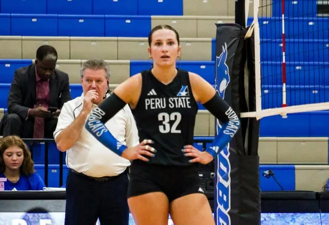 Volleyball Sweeps Graceland In Heart Showdown