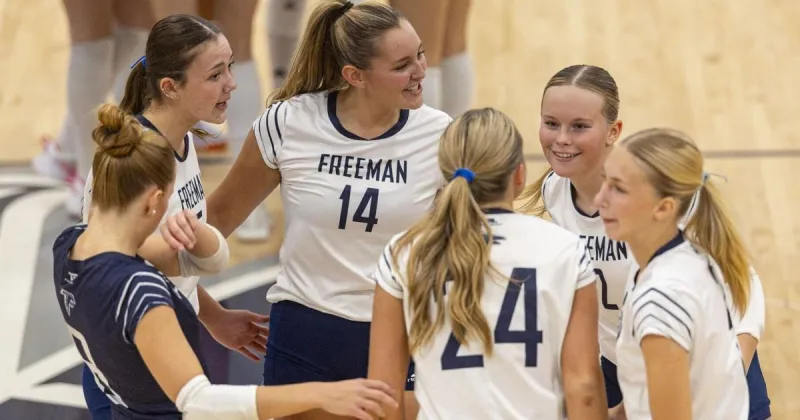 Down 23-20, Freeman rallies to capture MUDECAS championship