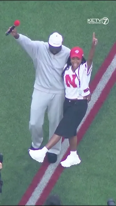 Nebraska native Gabrielle Union cheers on Huskers at Memorial Stadium (Video)