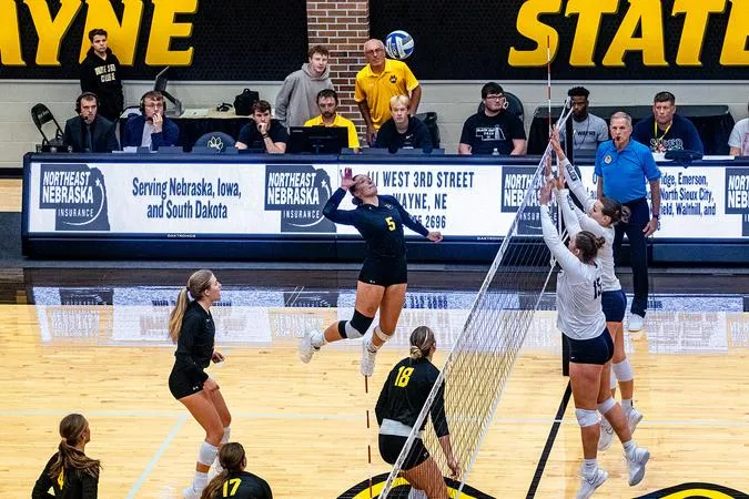 #2 Wildcats start slow, rally for 3-1 win at Augustana
