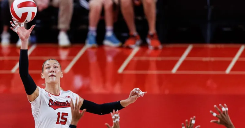 Nebraska volleyball impresses on offense; Brent Wagner's 3 takes