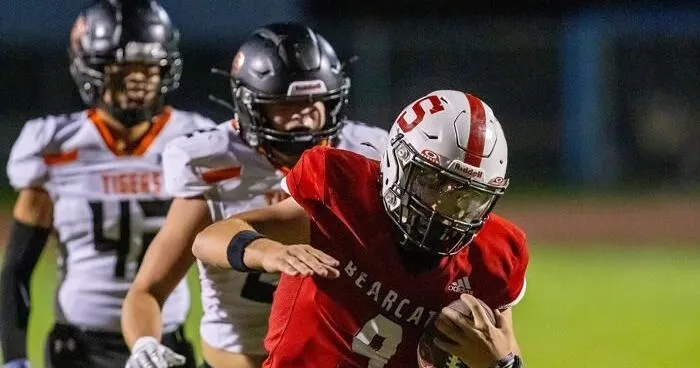 Scottsbluff football remains unbeaten as Schmer runs wild against Hastings
