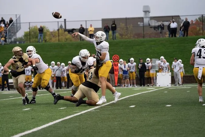 Wildcats use big second half to tame SMSU Mustangs 38-24