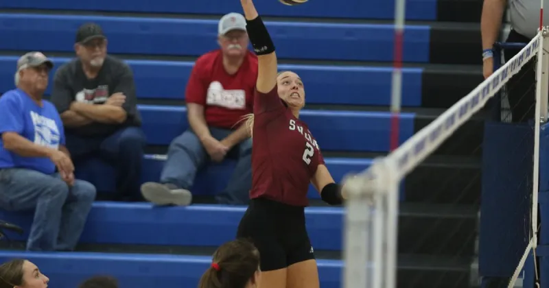 Gothenburg sweeps Panthers to finish Hershey Invite undefeated