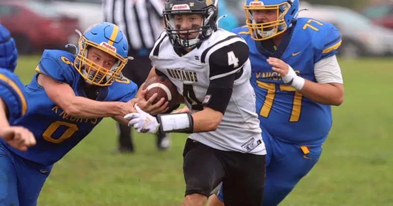 Mustangs gallop past Knights on gridiron