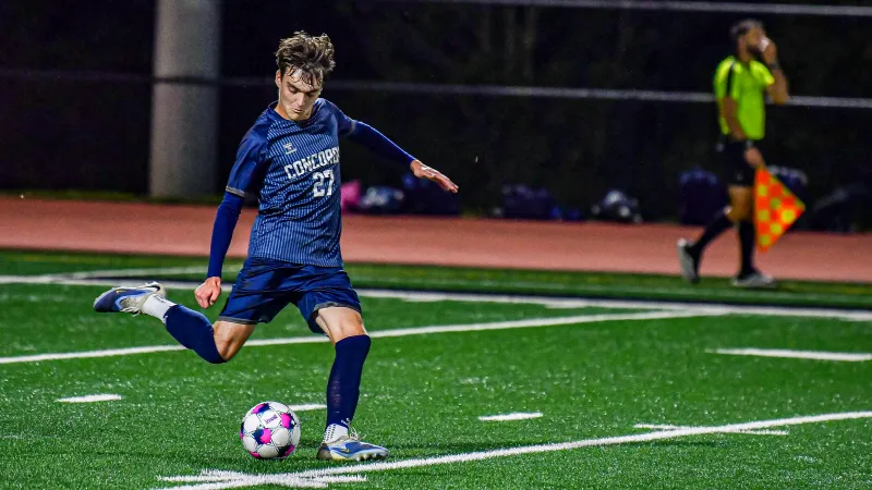 Stratman claims first career GPAC defensive award