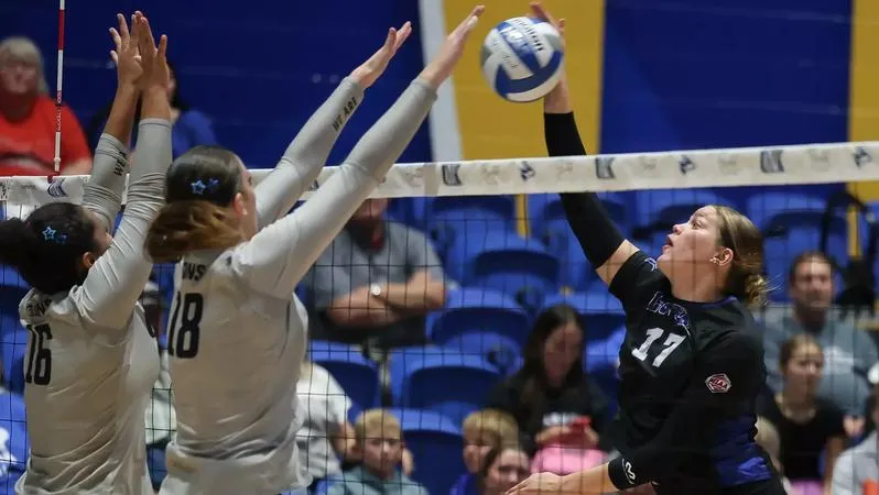 #6 Lopers Ace UAFS Test; New RiverHawks Program Up Friday