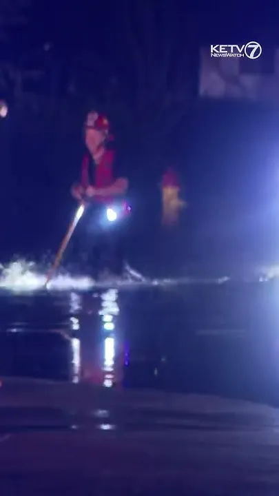 Heavy rainfall causes roadways to flood in and around metro area (Video)