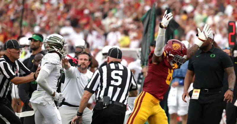 Big Ten notes: USC reeling, Illinois DC bails after bad month, P.J. Fleck's blood brother